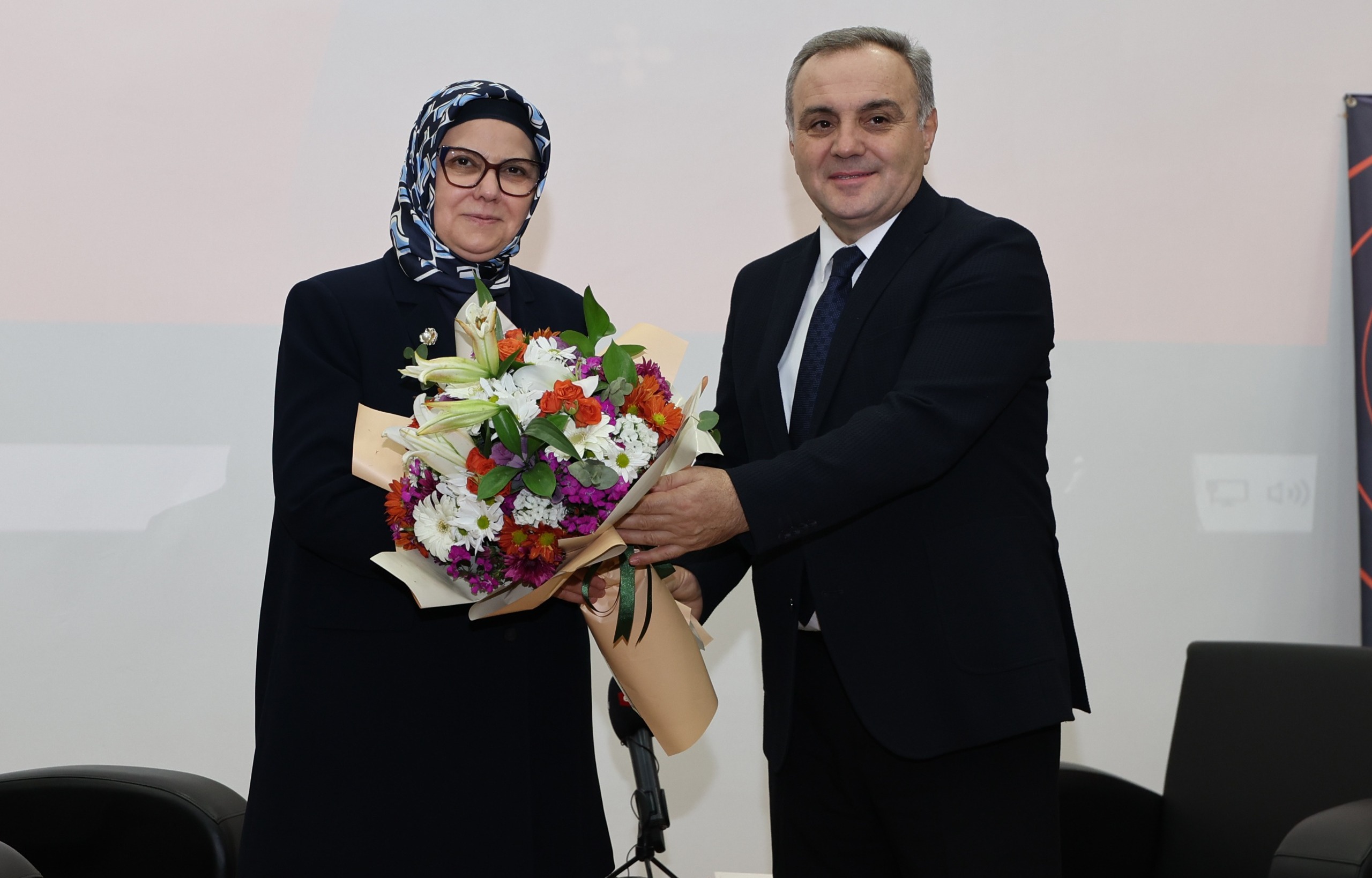 Milletvekili Böhürler, ERÜ’de “Genç Kadem Söyleşileri”nin Konuğu Oldu