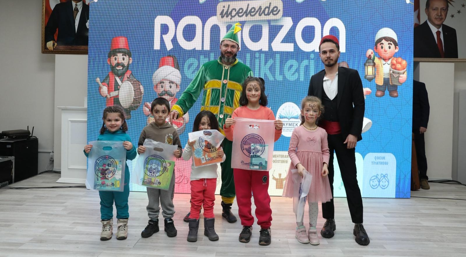 BÜYÜKŞEHİR, ETKİNLİKLER İLE İLÇELERDE RAMAZAN RUHU VE COŞKUSUNU YAŞATIYOR