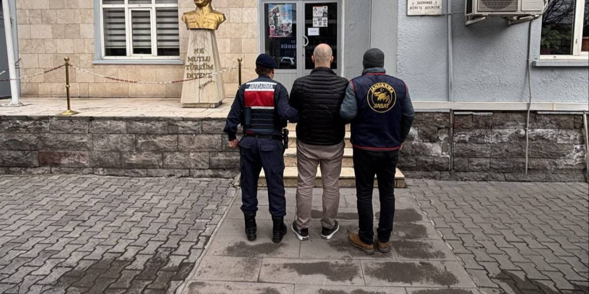 Kayseri'de 15,5 yıl hapisle aranan hükümlü uyuşturucu ile yakalandı 