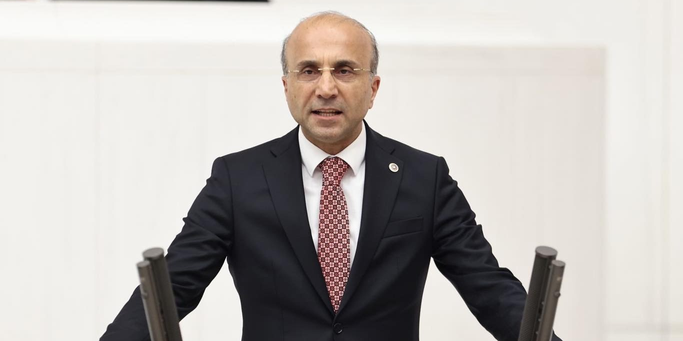 CHP’li Aşkın Genç’ten Bağ-Kur’lular için 7200 gün teklifi