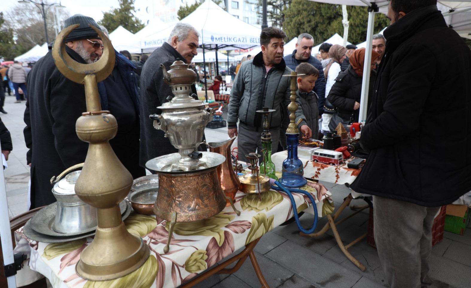 MELİKGAZİ BELEDİYESİ’NDEN ŞEHRİN MERKEZİNDE ANTİKA MOLASI