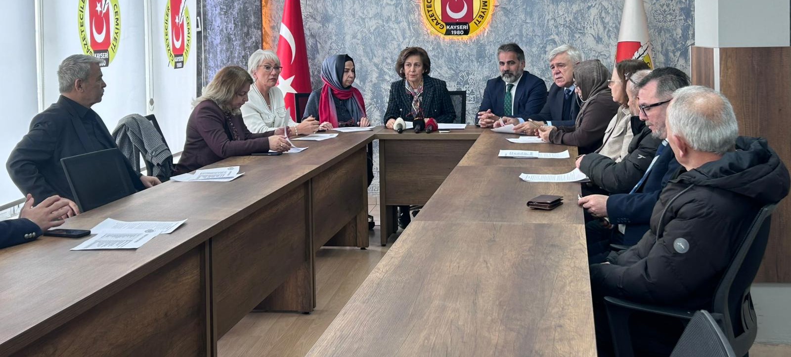 Kayseri Kent Konseyi Kadın Çalışma Grubu’ndan bireysel silahlanmaya karşı çağrı