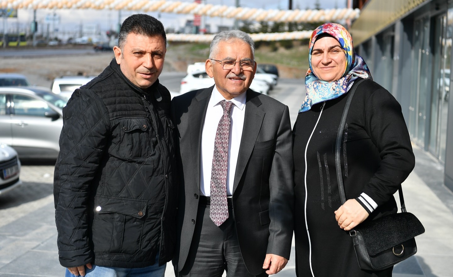 BAŞKAN BÜYÜKKILIÇ’TAN RAMAZAN’DA ESNAF VE VATANDAŞLARLA GÖNÜL KÖPRÜSÜ