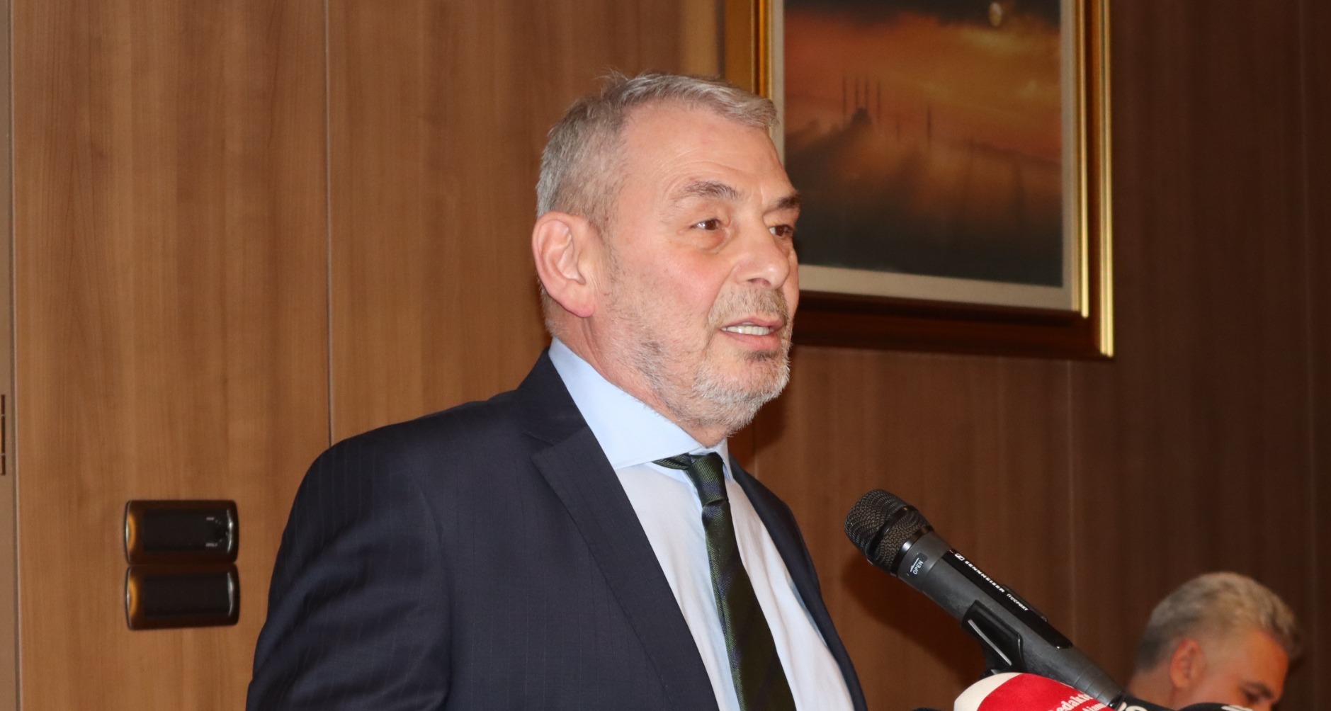 Erciyes Anadolu Holding yönetimi, basın mensuplarıyla iftarda buluştu