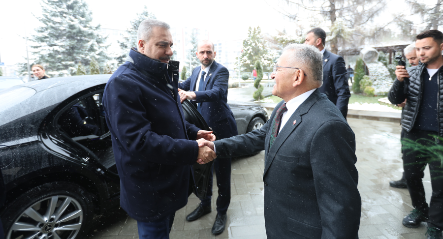 DIŞİŞLERİ BAKANI FİDAN’DAN BAŞKAN BÜYÜKKILIÇ’A ZİYARET