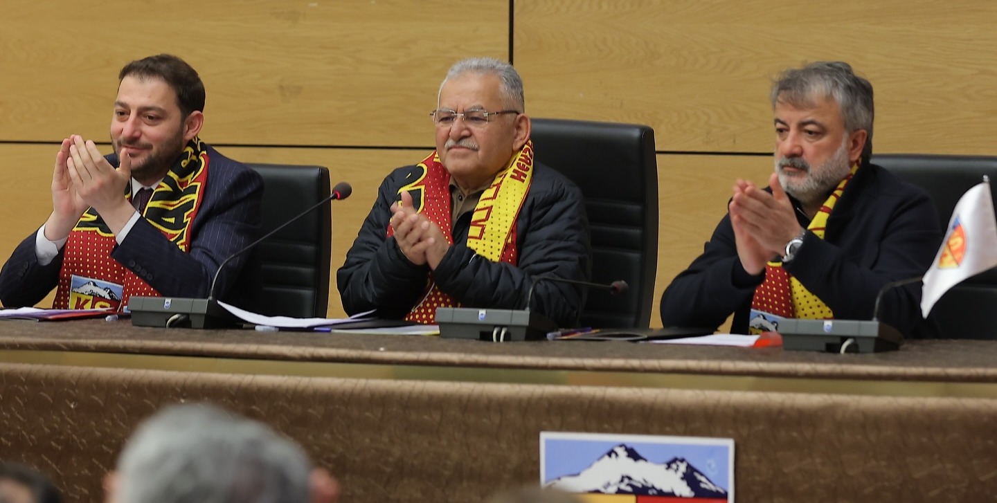 BAŞKAN BÜYÜKKILIÇ, KAYSERİSPOR OLAĞANÜSTÜ GENEL KURULU’NA KATILDI