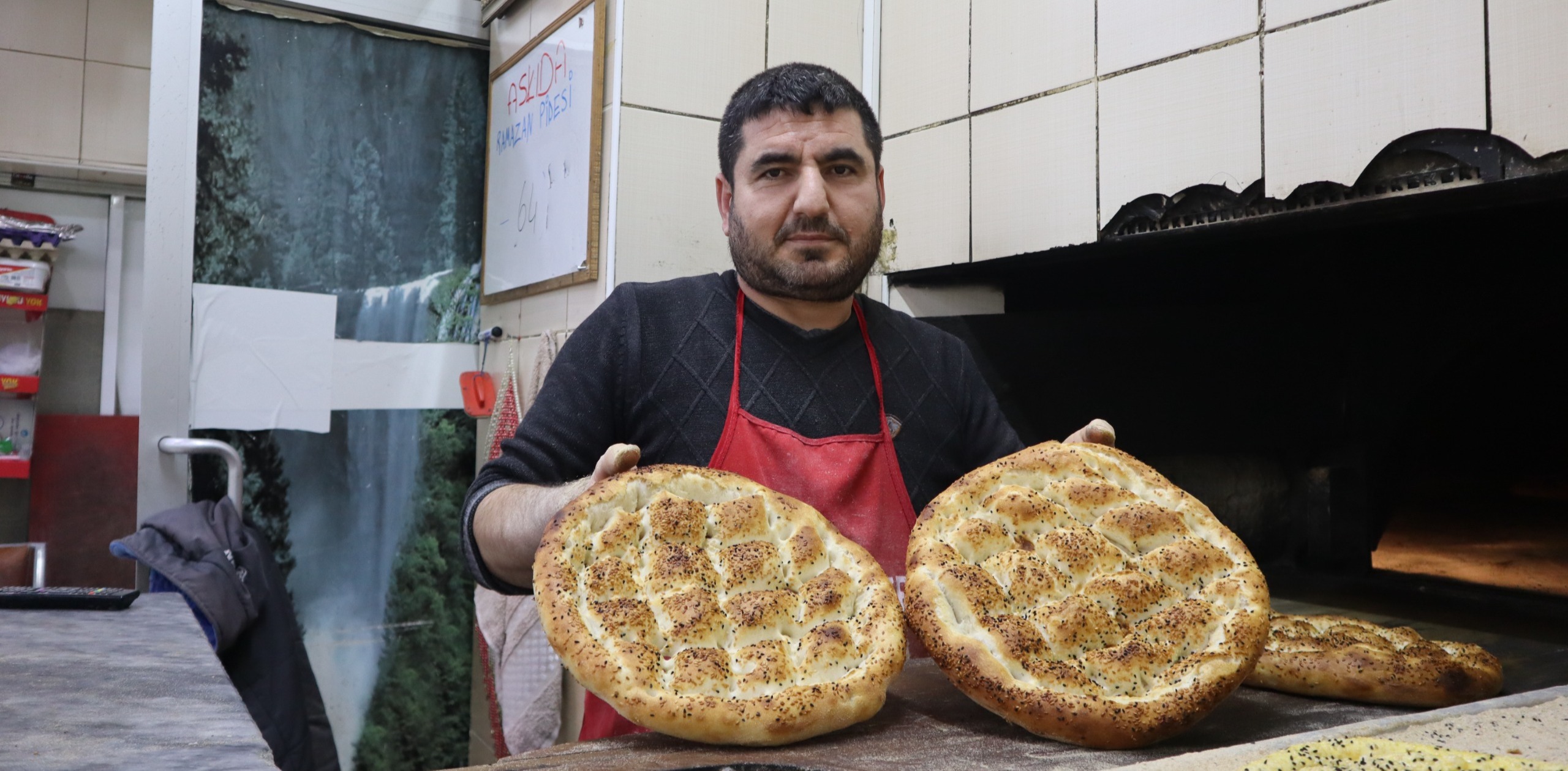 Kayseri’de hayırseverlerin desteğiyle askıda Ramazan pidesi uygulaması