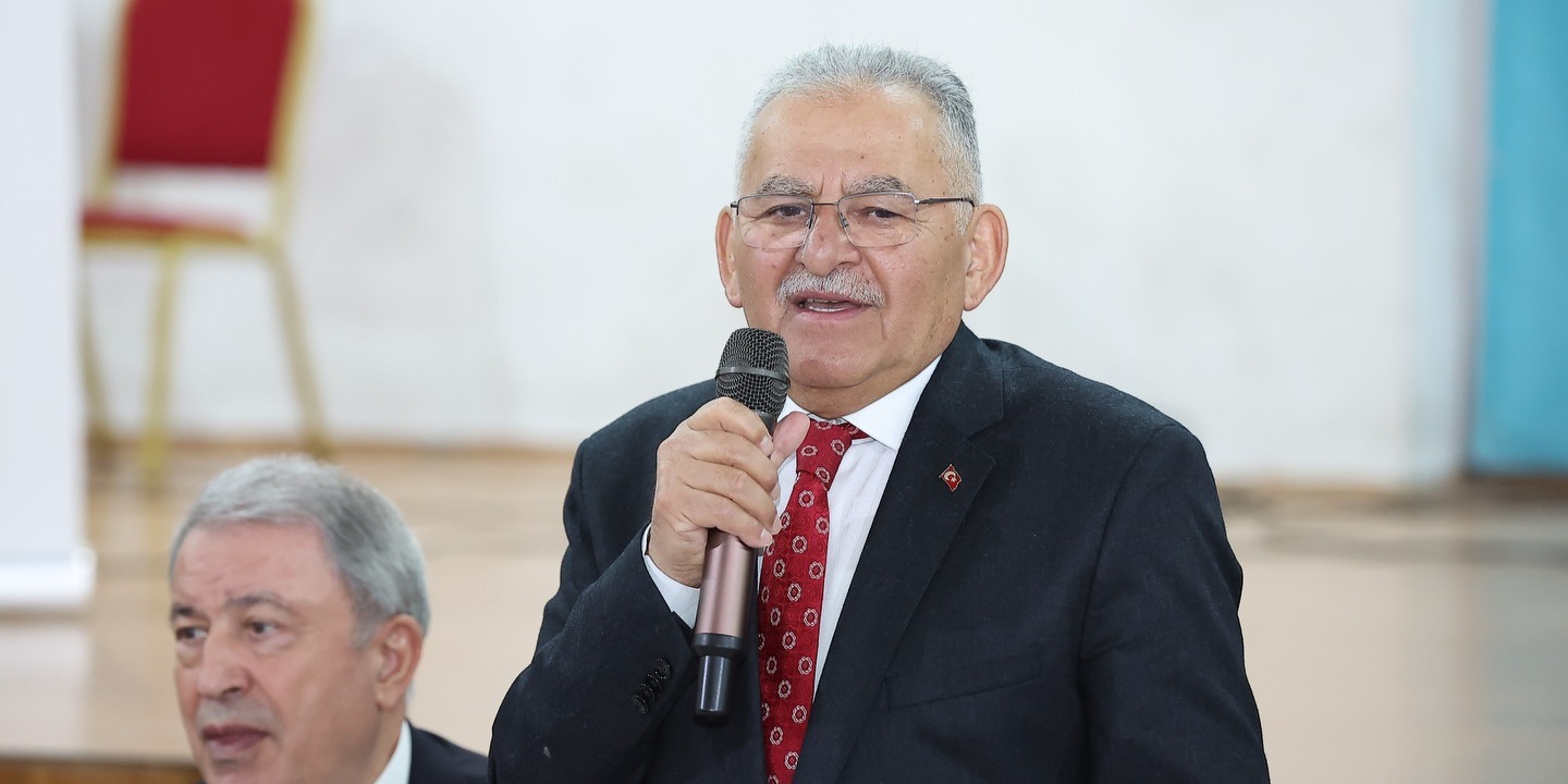 BAŞKAN BÜYÜKKILIÇ, RAMAZAN’IN BEREKETİNİ İKİ AYRI İFTARDA VATANDAŞLARLA PAYLAŞTI