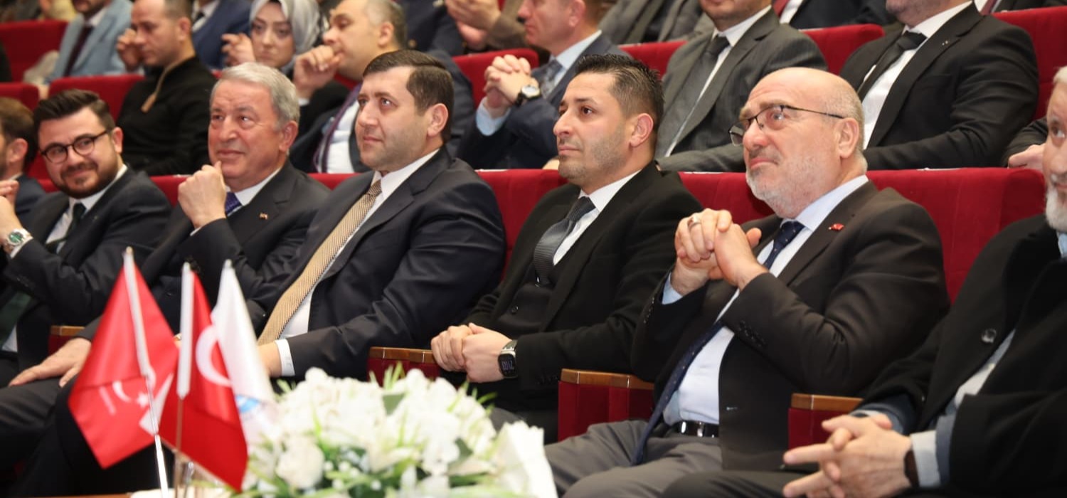 Güçlü Türkiye, Güçlü Gençlik” Konferansı Büyük Coşkuyla Gerçekleştirildi