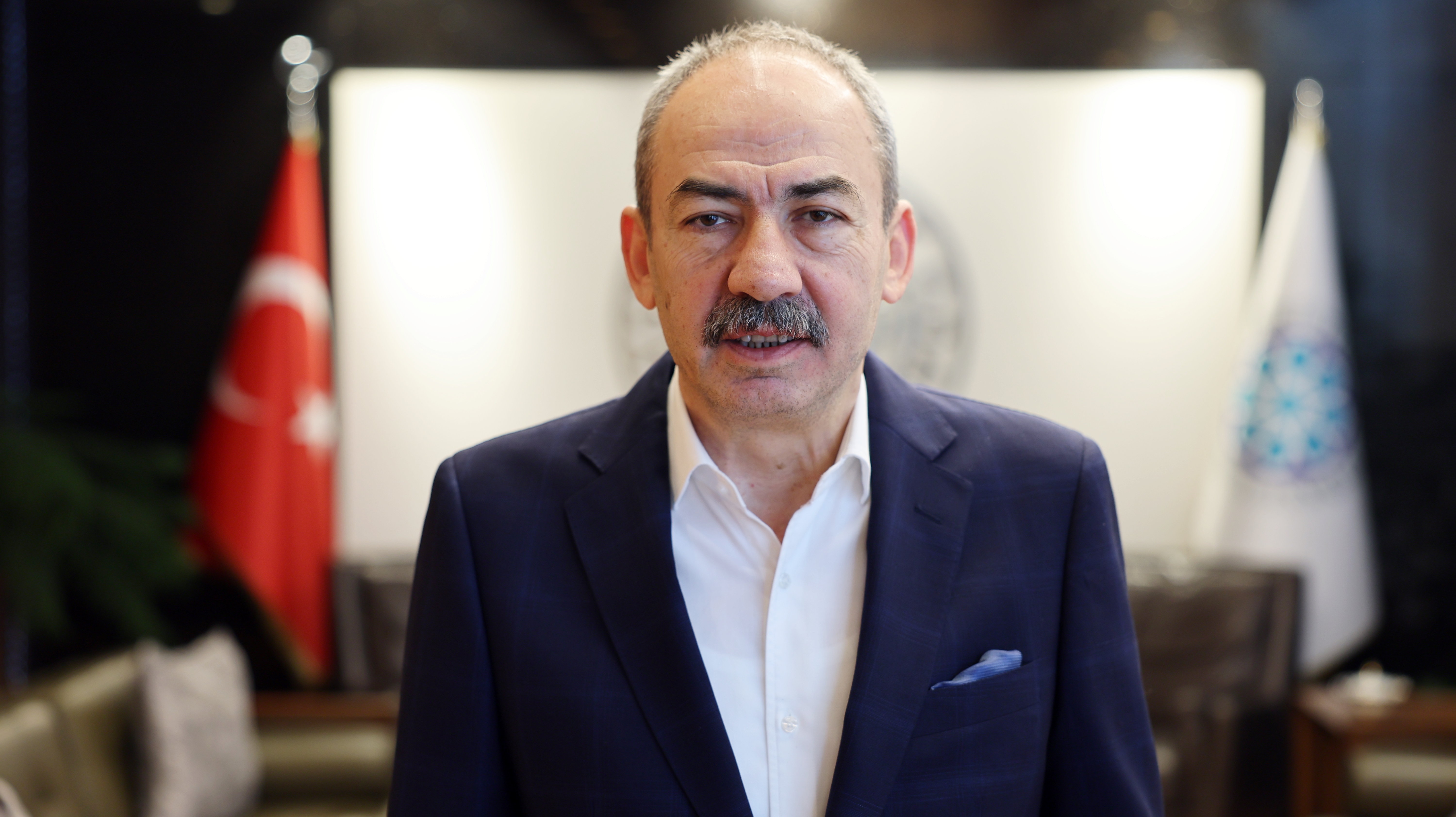 "KADIN, TOPLUMSAL DÖNÜŞÜMÜN EN GÜÇLÜ AKTÖRÜDÜR"