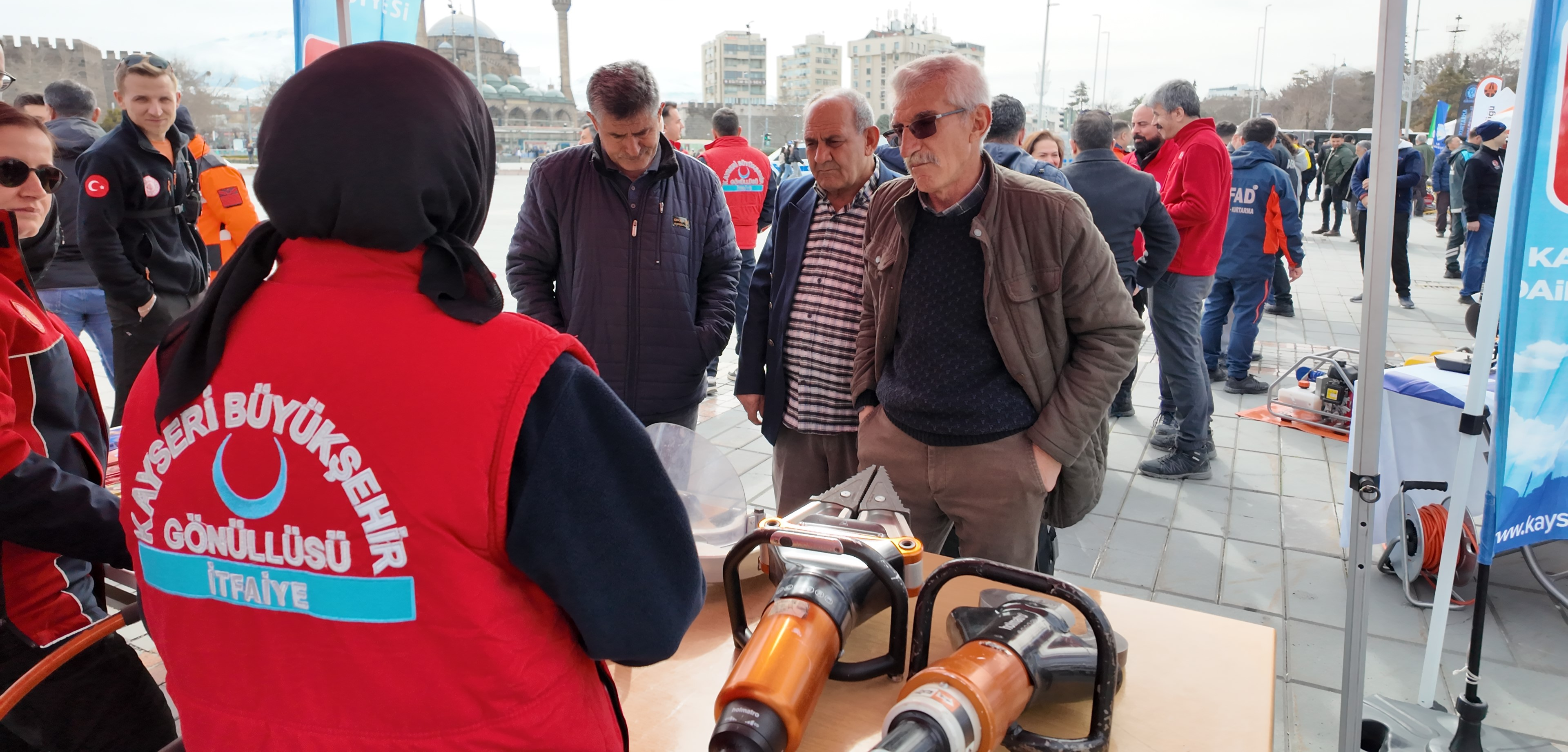 BÜYÜKŞEHİR’DEN DEPREM HAFTASI’NDA BİLİNÇLENDİRME ATAĞI