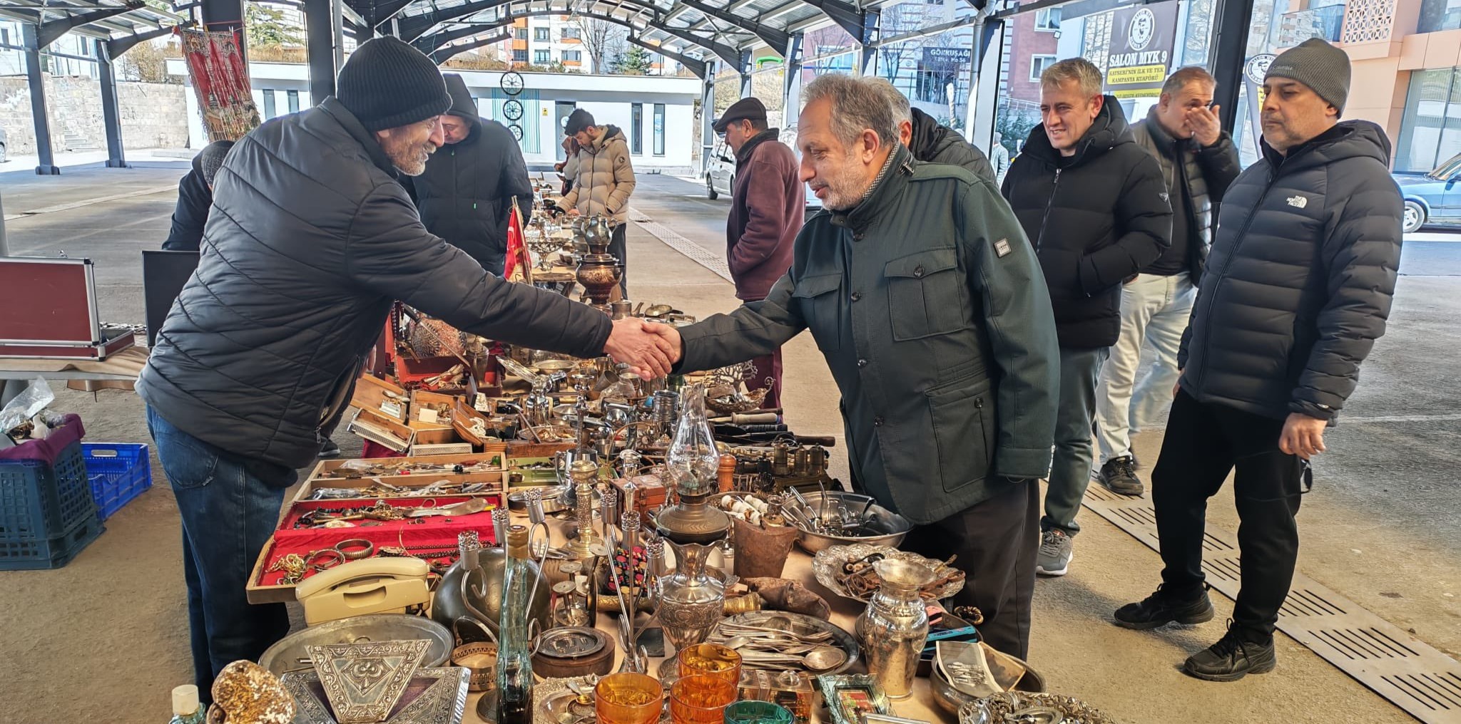 BAŞKAN YALÇIN ANTİKA PAZARINDA