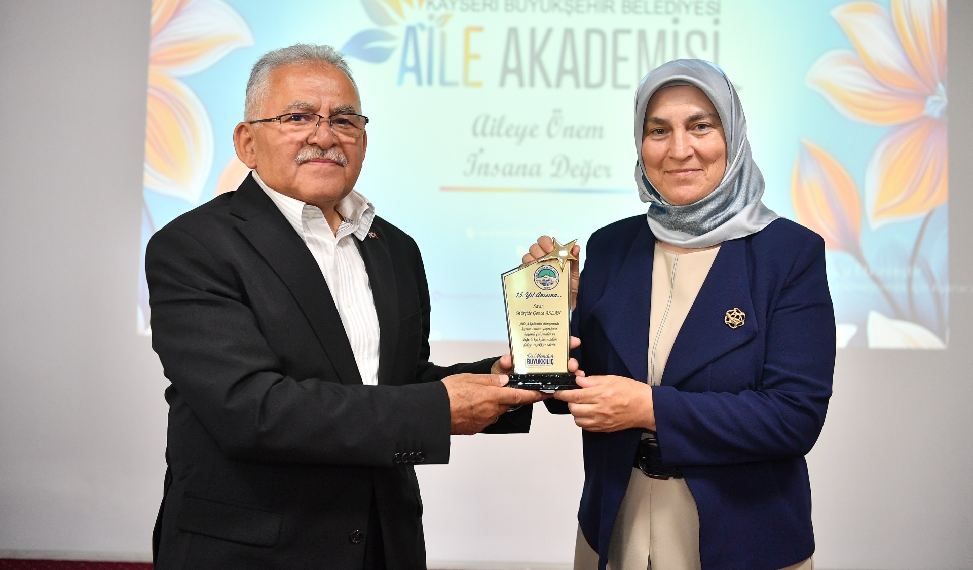 BÜYÜKŞEHİR AİLE AKADEMİSİ, 2025’TE 5 BİNİN ÜZERİNDE AİLE VE ÇİFT ADAYINA DANIŞMANLIK YAPTI