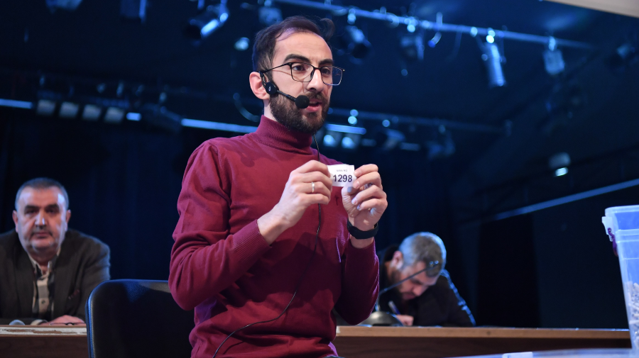 BÜYÜKŞEHİR’İN “ARILAR ÇOĞALSIN, BEREKET KATLANSIN” PROJESİ’NDE KURA HEYECANI YAŞANDI