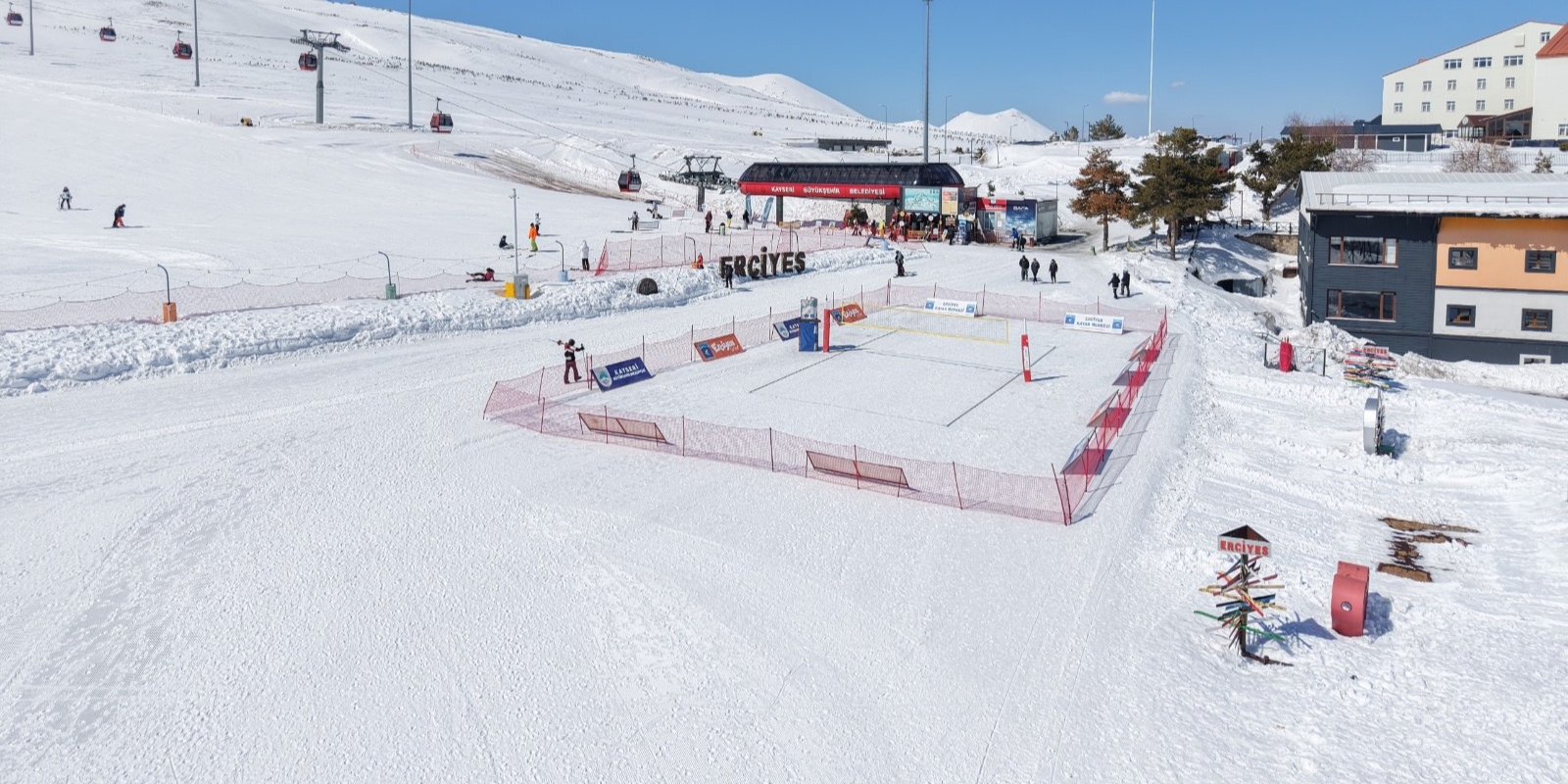 Erciyes’te kar voleybolu heyecanı başlıyor