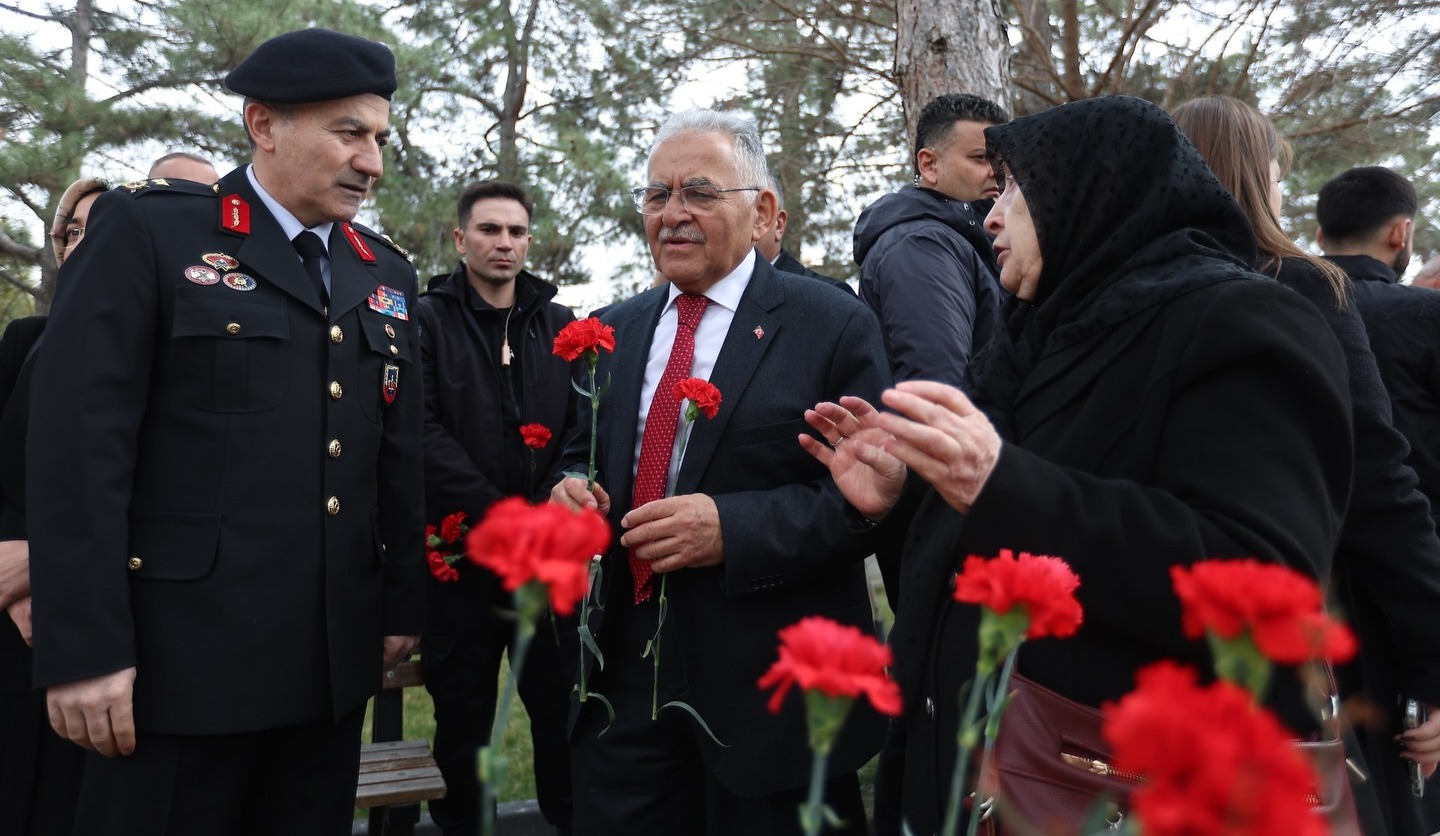 BAŞKAN BÜYÜKKILIÇ, ÇANAKKALE ZAFERİ’NİN 111’İNCİ YILINDA ŞEHİTLERİ ANDI