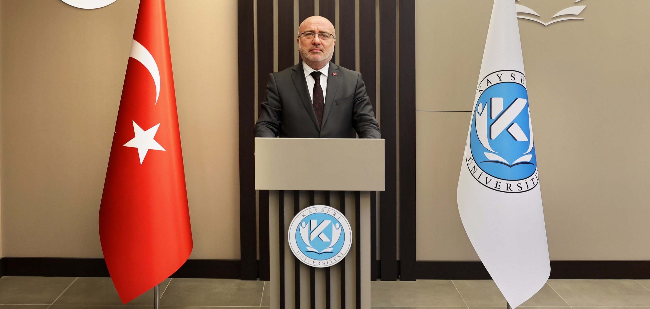 KAYÜ Rektörü Prof. Dr. Kurtuluş Karamustafa’dan “Ramazan Bayramı” Mesajı