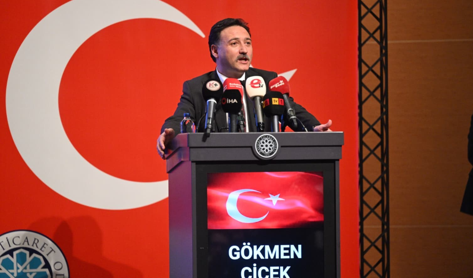 Vali Gökmen Çiçek: Memleketi ve milleti için mücadele eden bir şehiriz