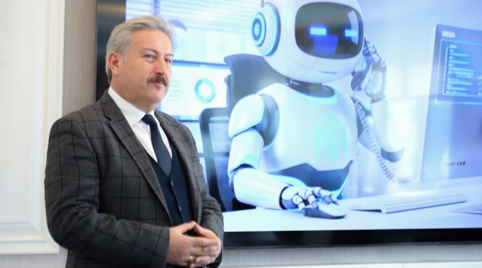 MELİKGAZİ BELEDİYESİ’NİN DİJİTAL ASİSTANI MEGA BİNLECE VATANDAŞIN TALEBİNE KULAK VERİYOR