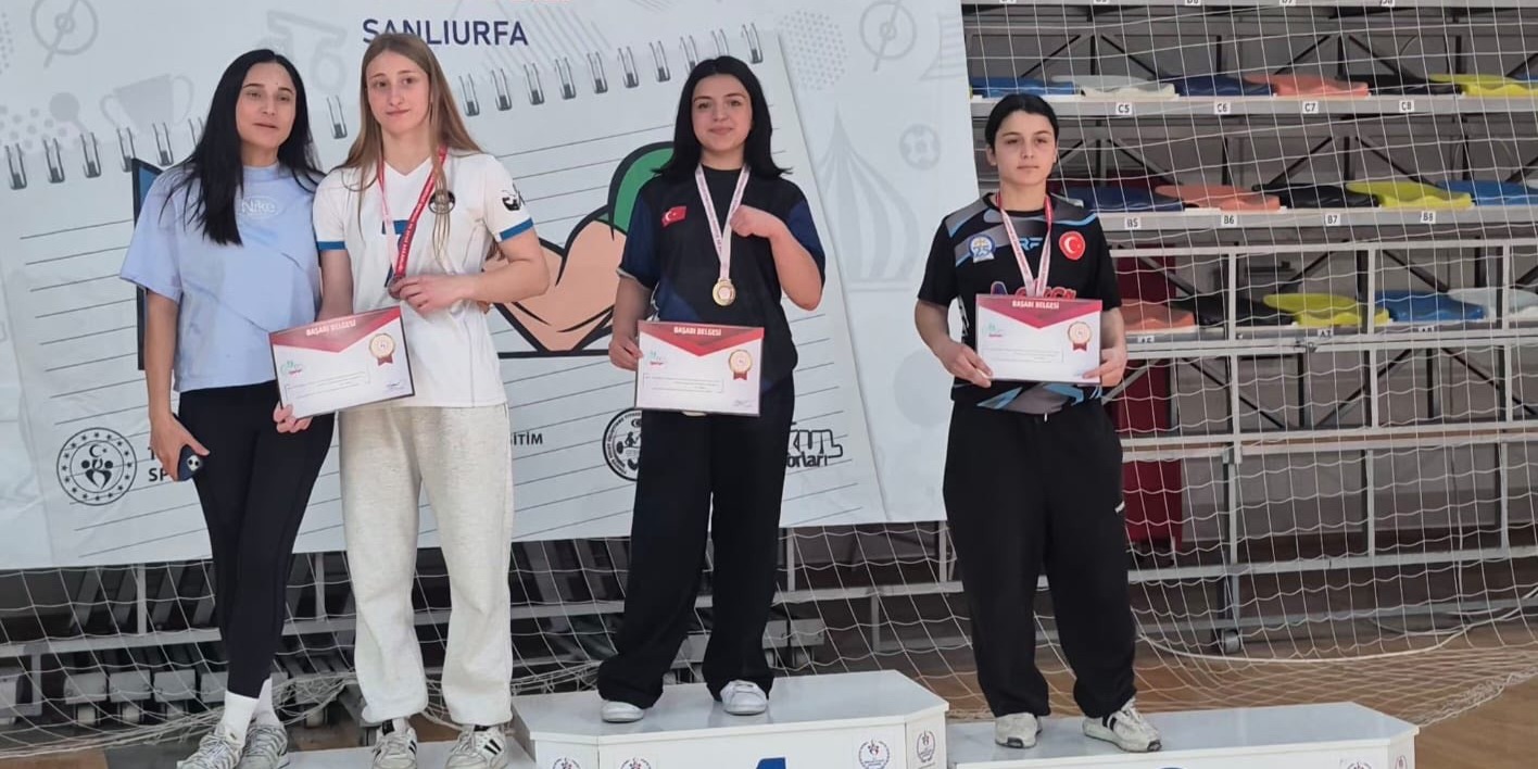 Kayserili sporculardan bilek güreşinde 3 Türkiye şampiyonluğu