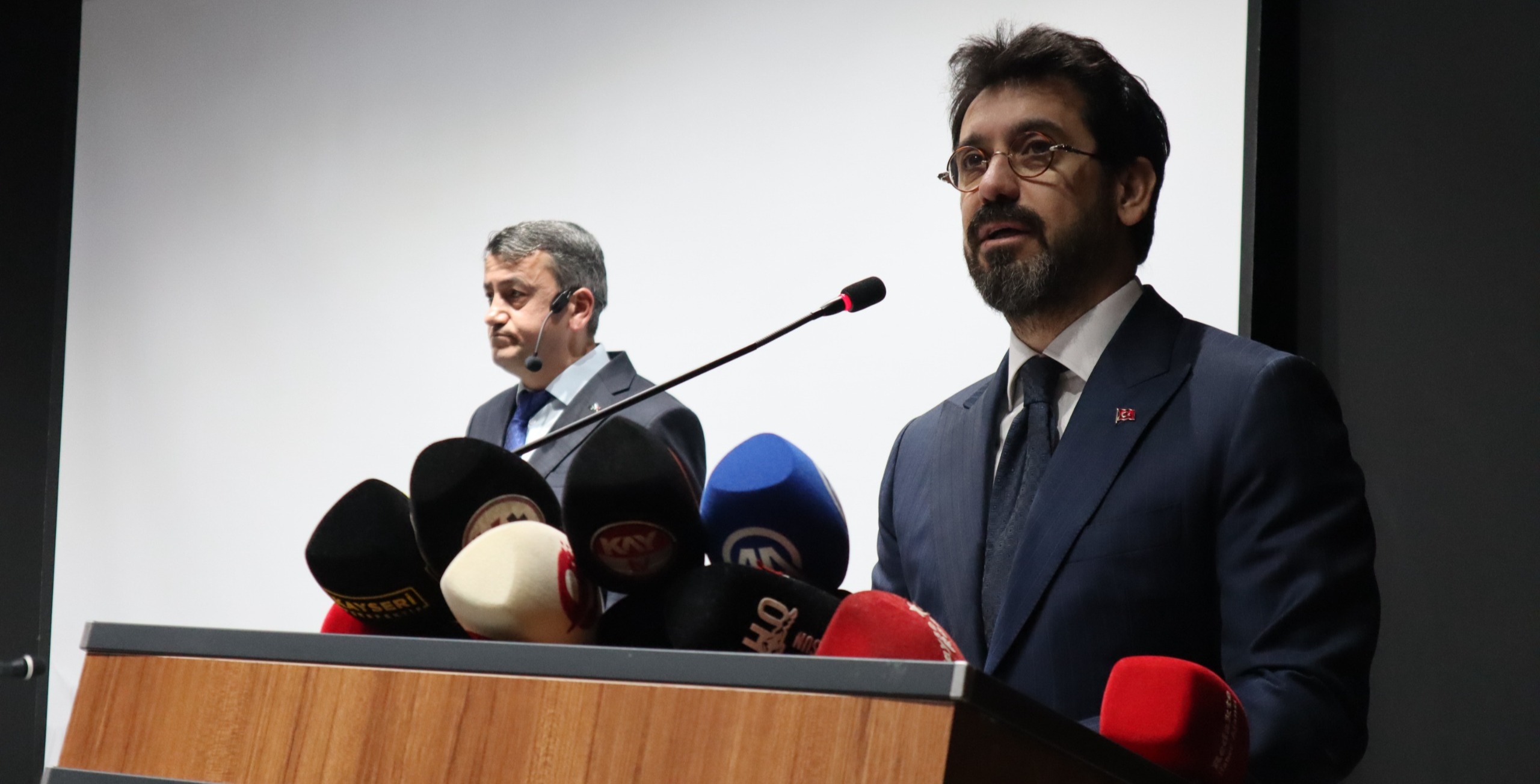 Kültür ve Turizm Bakan Yardımcısı Mumcu: Kütüphanelerimiz yarının güçlü Türkiye'sini inşa edecek