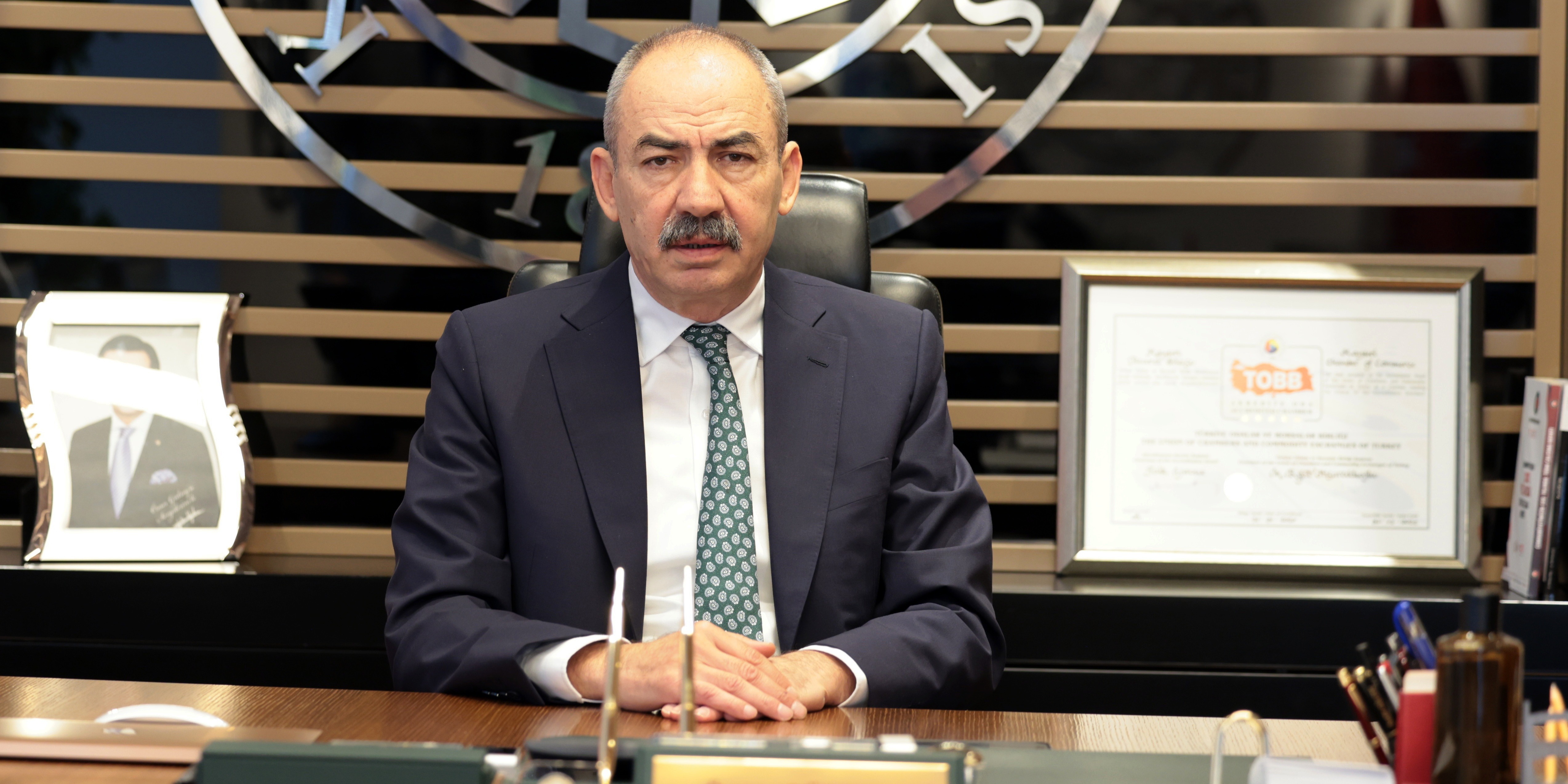 BAŞKAN GÜLSOY DIŞ TİCARET VERİLERİNİ DEĞERLENDİRDİ