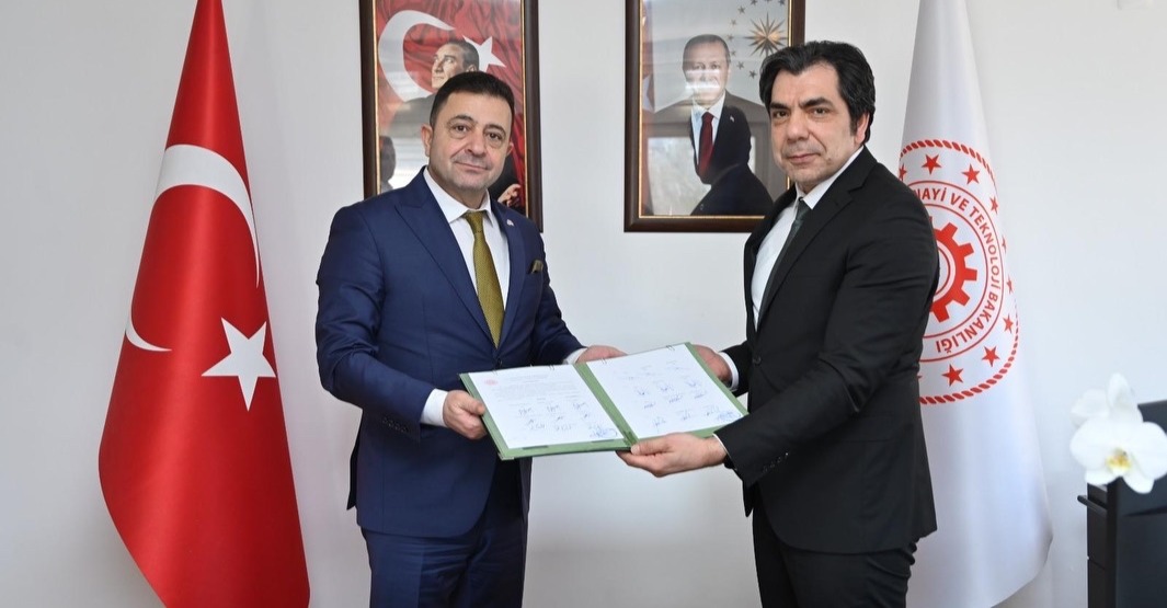Kayseri OSB’de Başkan Yalçın, yetki belgesini aldı