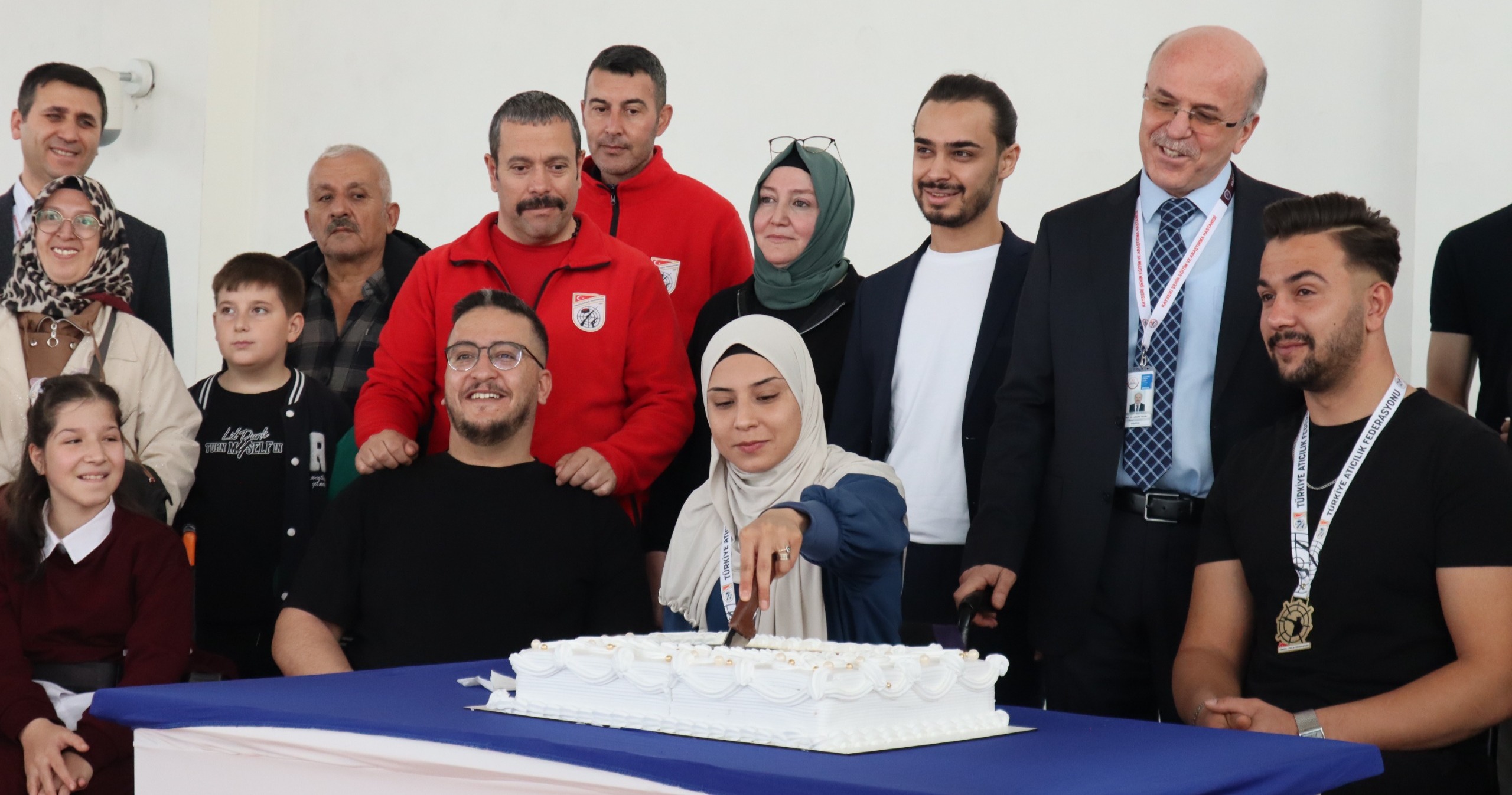 Kayseri Şehir Hastanesi’nin 2 sporcusundan atıcılıkta önemli başarı