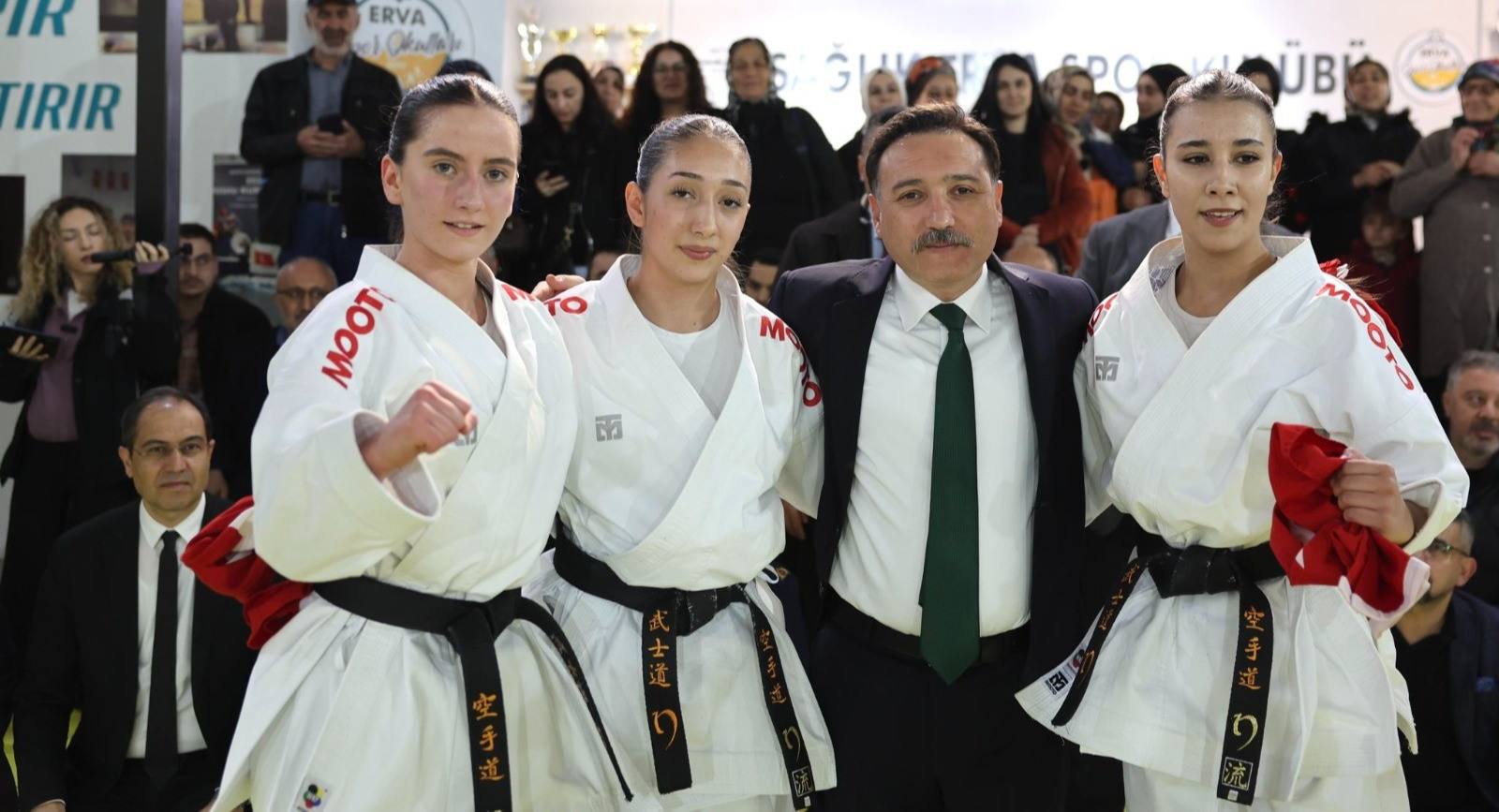 VALİ GÖKMEN ÇİÇEK: HER MAHALLEDE OLMAYA DOĞRU GİDİYORUZ