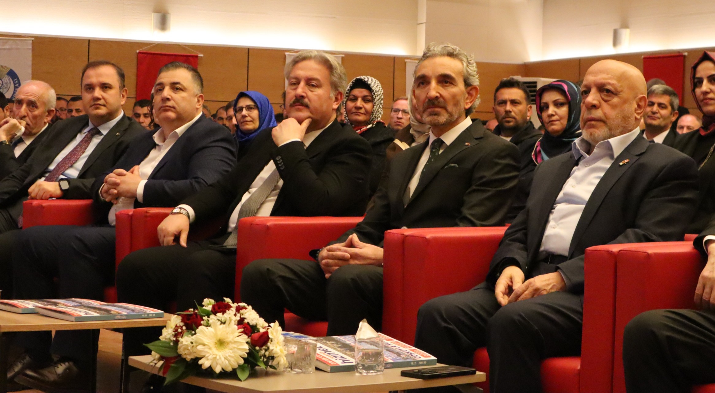 Hizmet-İş Sendikası Kayseri Şubesi’nde Başkan Yavuz Navruz güven tazeledi