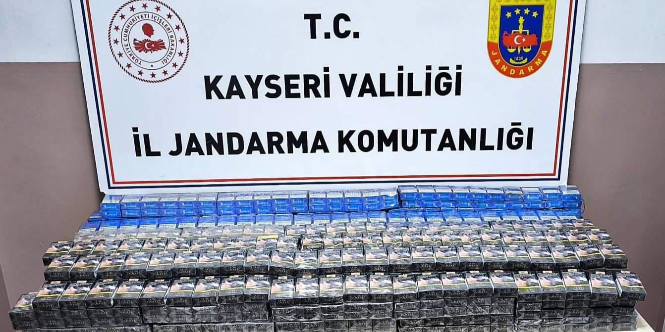 Kayseri’de 2 TIR’da kaçak sigara ele geçirildi
