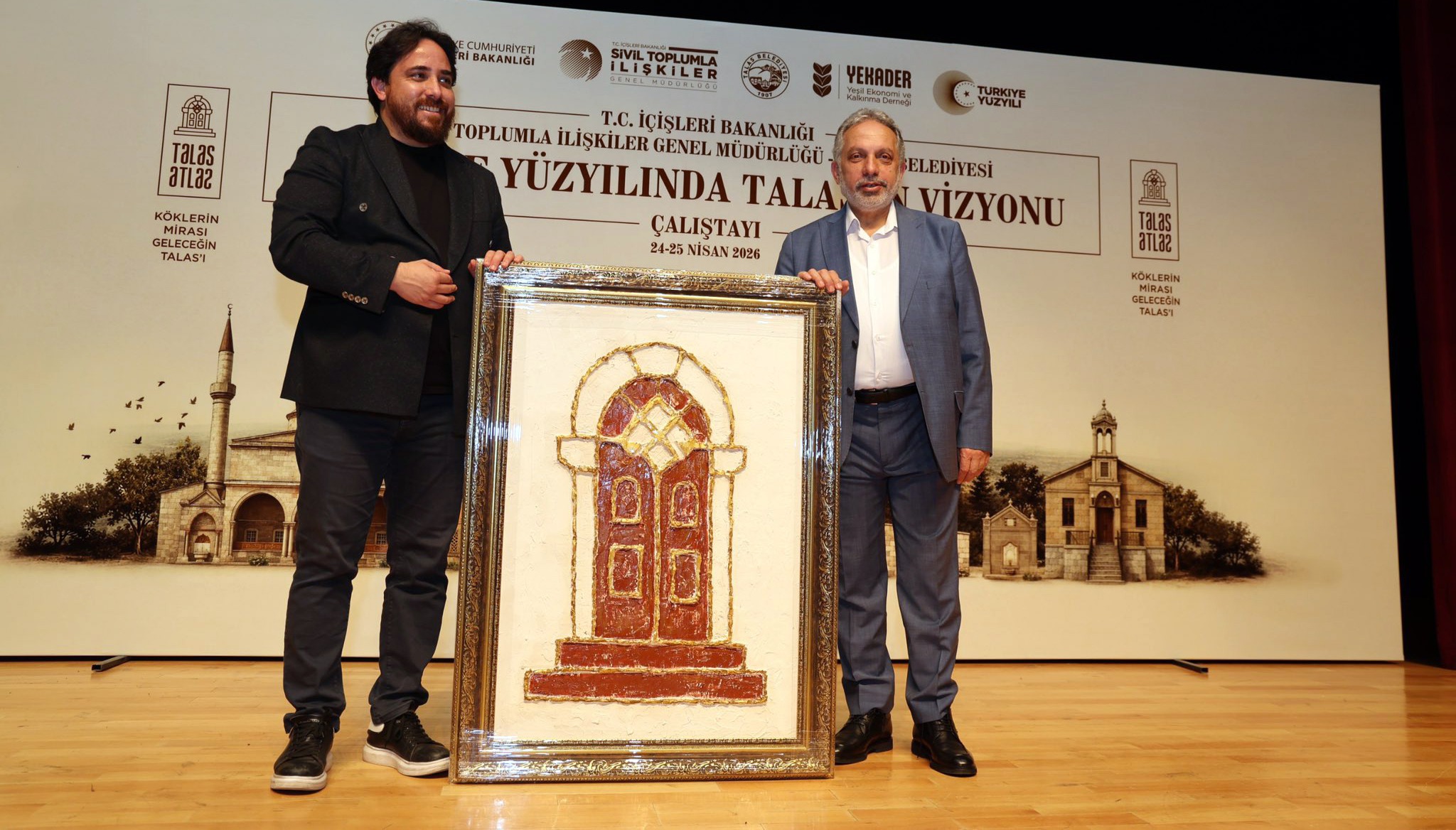 “YALÇIN BAŞKAN TALAS’TA MUHTEŞEM İŞLER YAPTI”