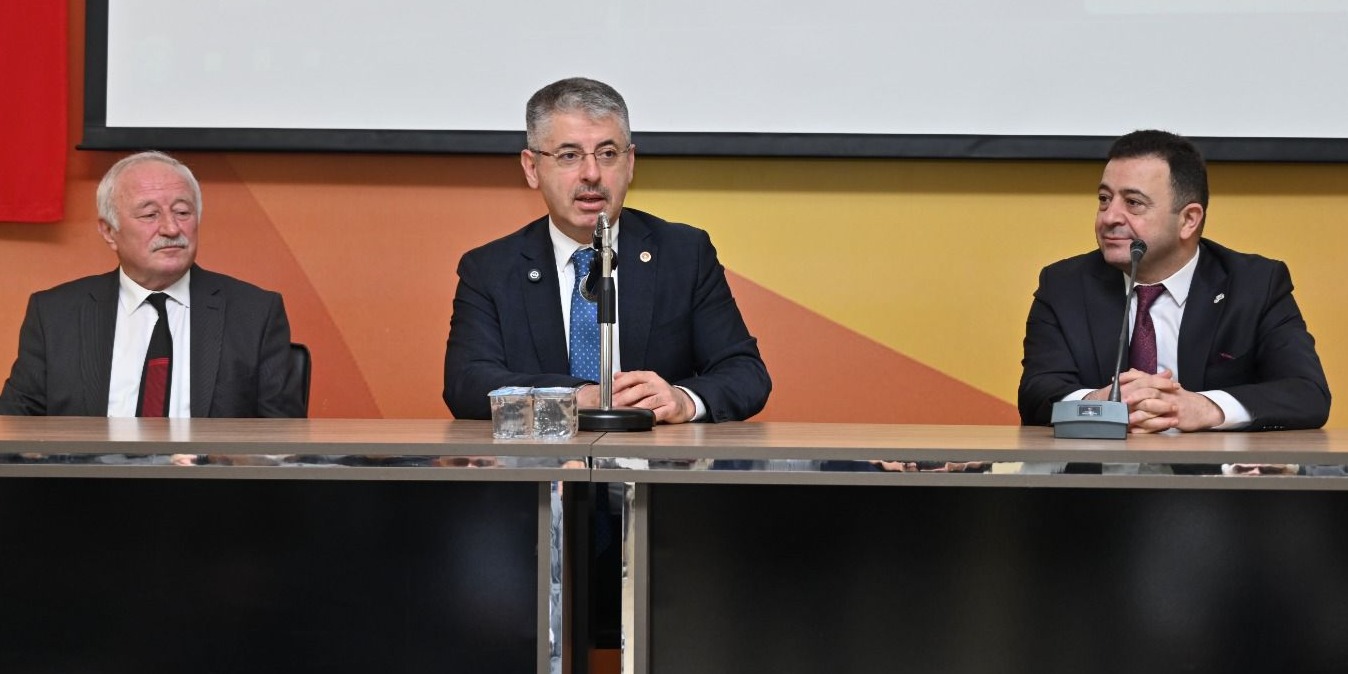 Kariyer Günleri programı kapsamında öğrencilerle bir araya geldi.