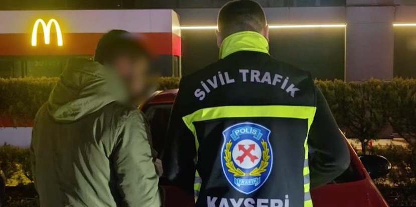Otomobilin plakası üzerinde değişiklik yapan sürücüye 140 bin TL ceza