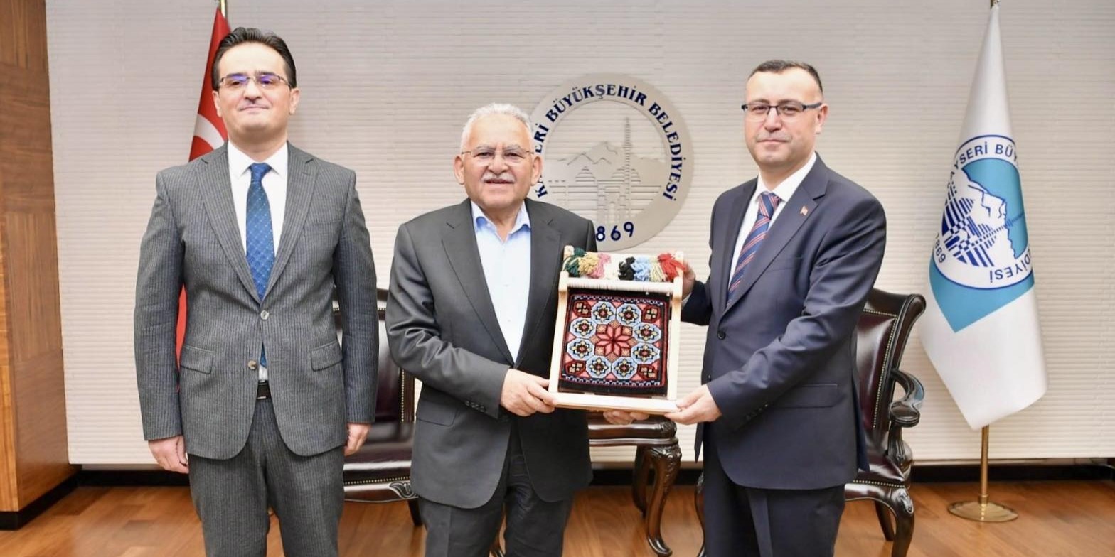 BAŞKAN BÜYÜKKILIÇ’A “ZİYARET” YOĞUNLUĞU