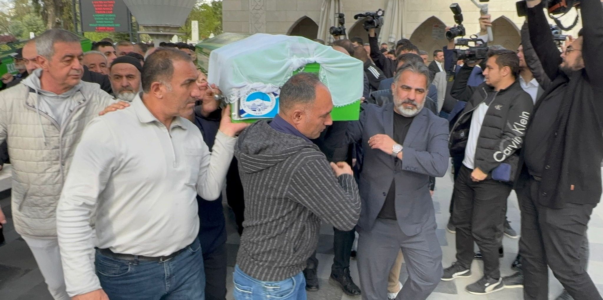 KGC Başkanı Kösedağ’ın hayatını kaybeden annesi son yolculuğuna uğurlandı