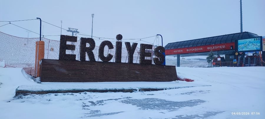 Erciyes’e mayıs ayında kar yağdı