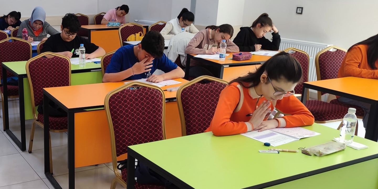 KAYMEK’TEN İLÇELERDE YKS VE LGS ADAYLARINA DENEME SINAVI İMKÂNI