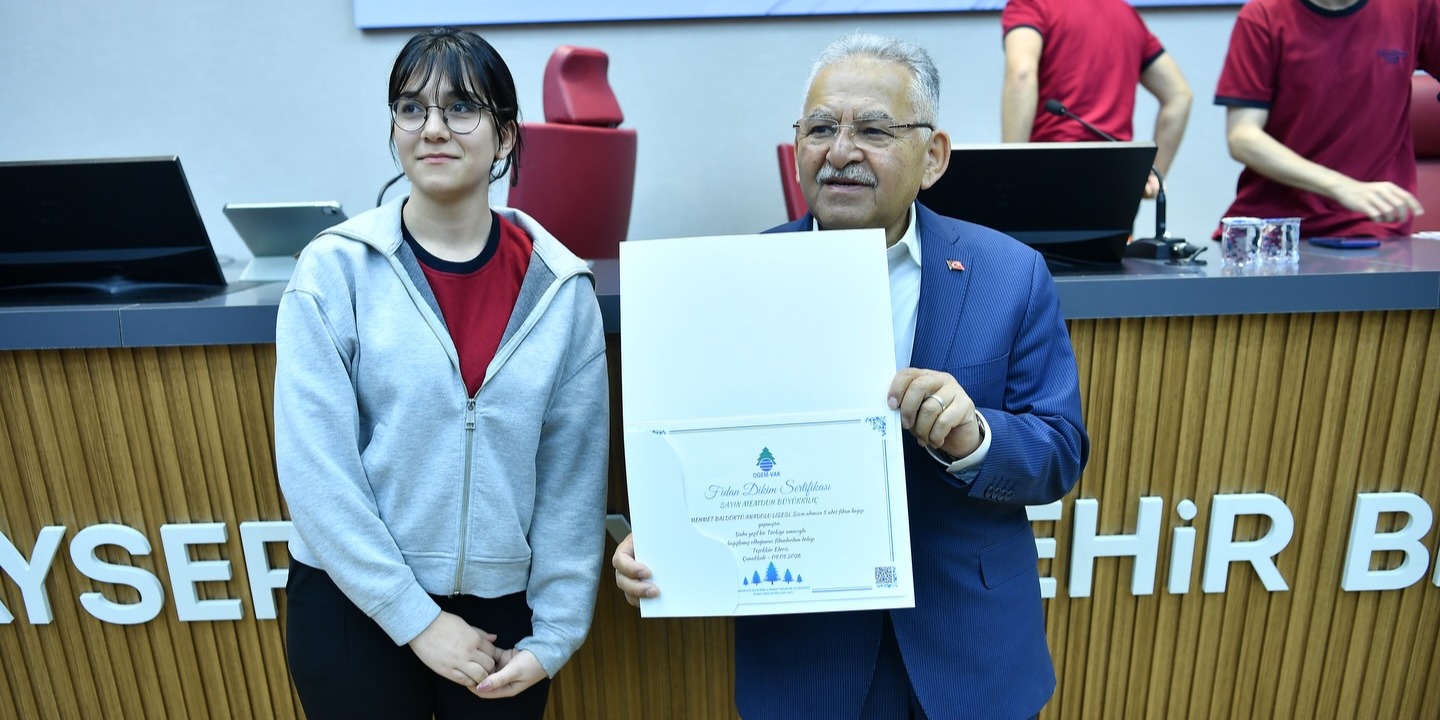 ÖĞRENCİ VE GENÇ DOSTU BÜYÜKKILIÇ’TAN, 19 MAYIS TEMSİLİ GENÇLİK MECLİSİ PROJESİNE TAM DESTEK