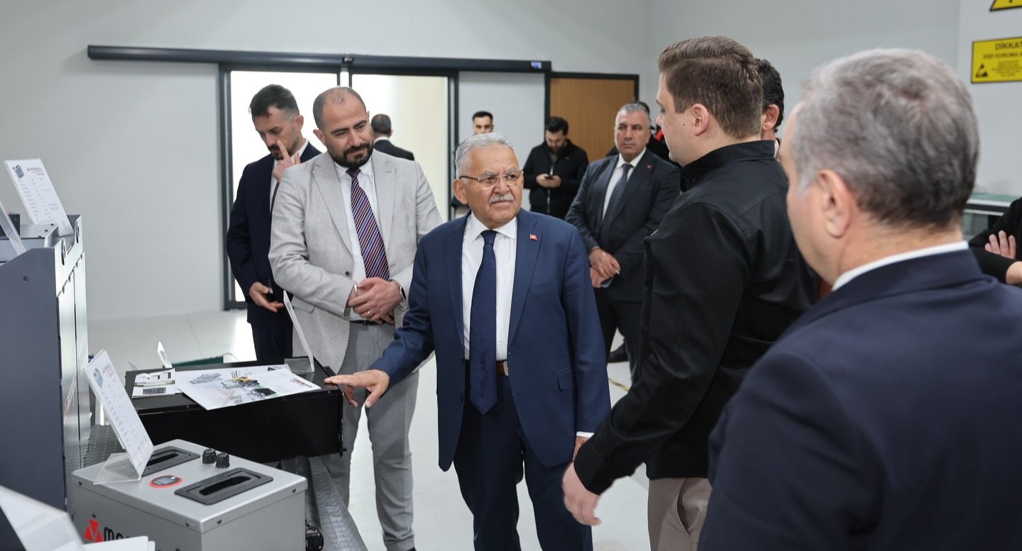 BAŞKAN BÜYÜKKILIÇ’TAN ERCİYES TEKNOPARK’A ZİYARET