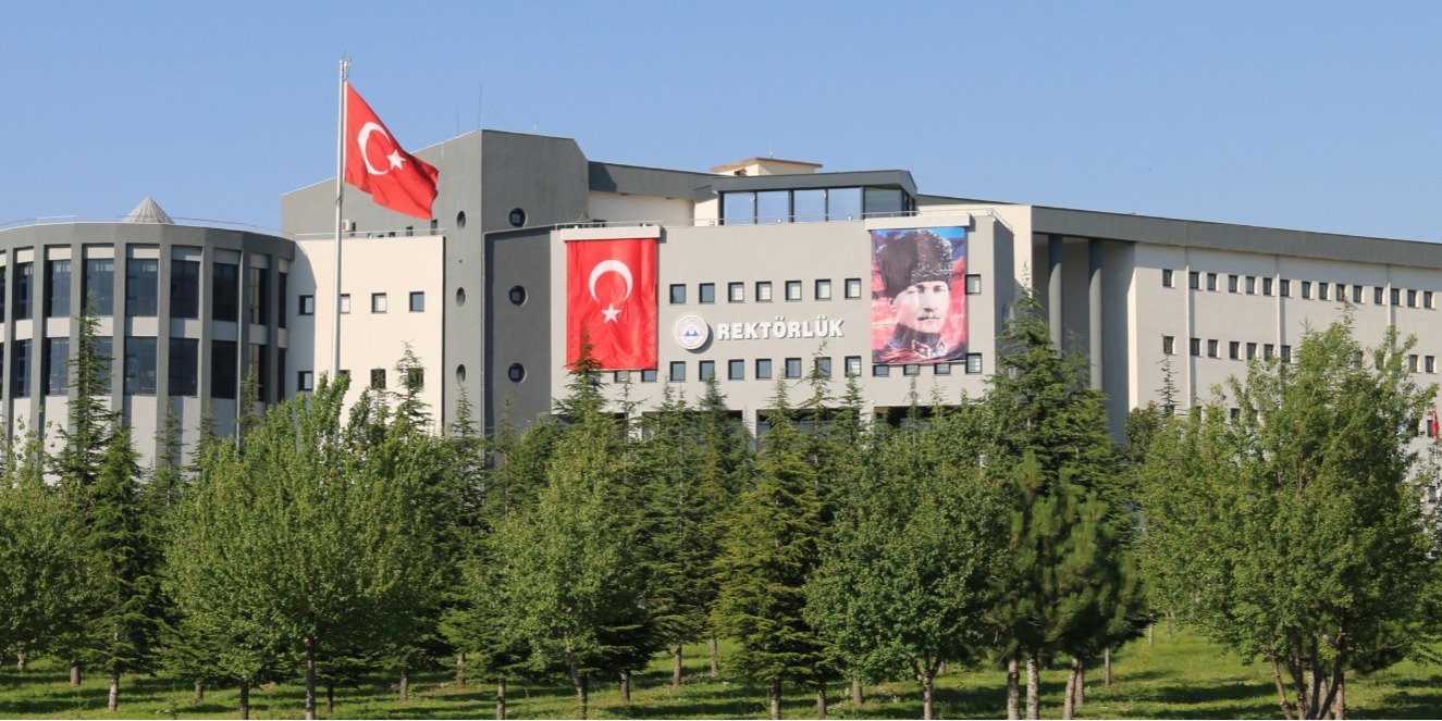 Erciyes Üniversitesi’nden “Engelsiz” Dijital Dönüşüm: Web Sitesi Erişilebilirlik Standartlarını Yükseltti