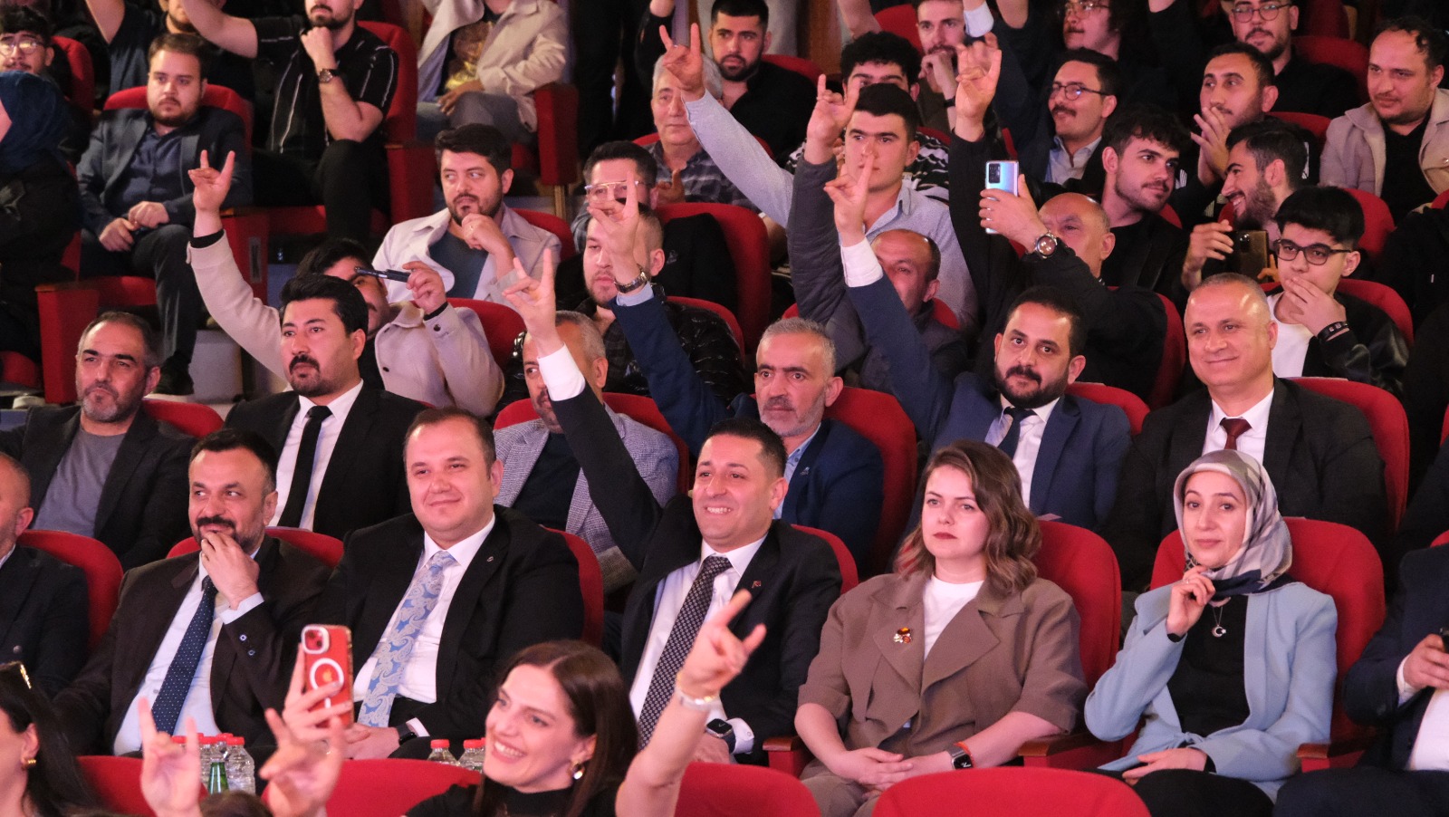 TÜRK MİLLETİNİN SESİ KAYSERİ’DE YANKILANDI