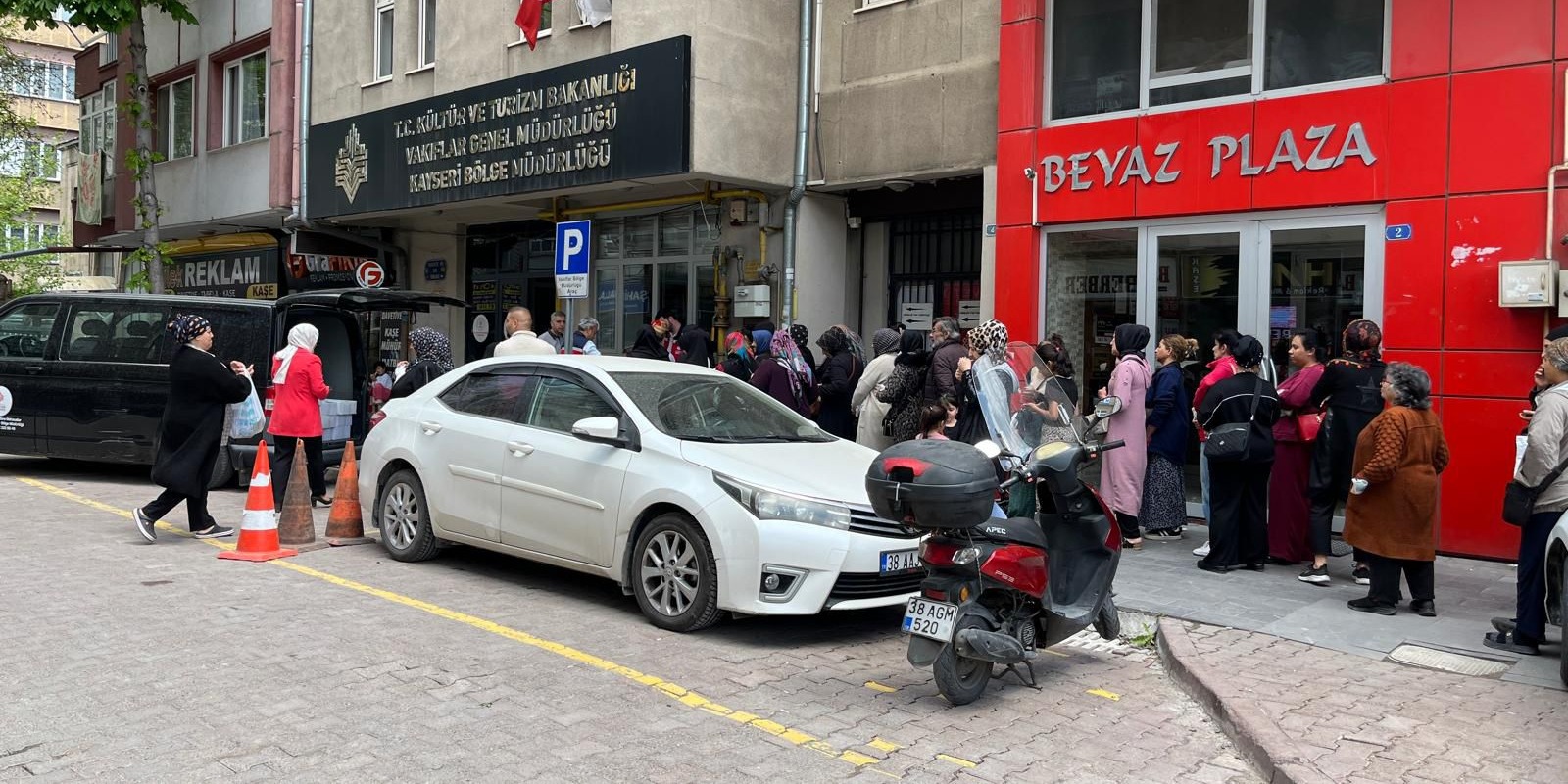 MİHRİŞAH VALİDE SULTAN’IN EMANETLERİ PAYDAŞLARLA BULUŞTU