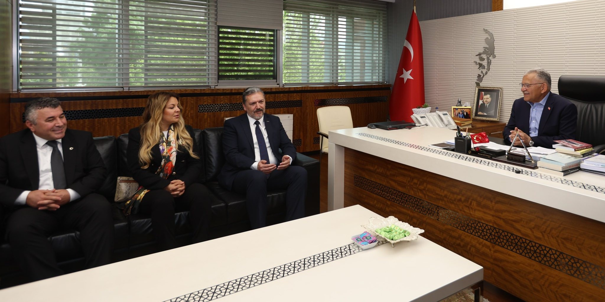 BAŞKAN BÜYÜKKILIÇ, MÜSİAD HOLLANDA HEYETİNİ AĞIRLADI: “KAYSERİMİZİ EL BİRLİĞİYLE GELECEĞE TAŞIYORUZ”