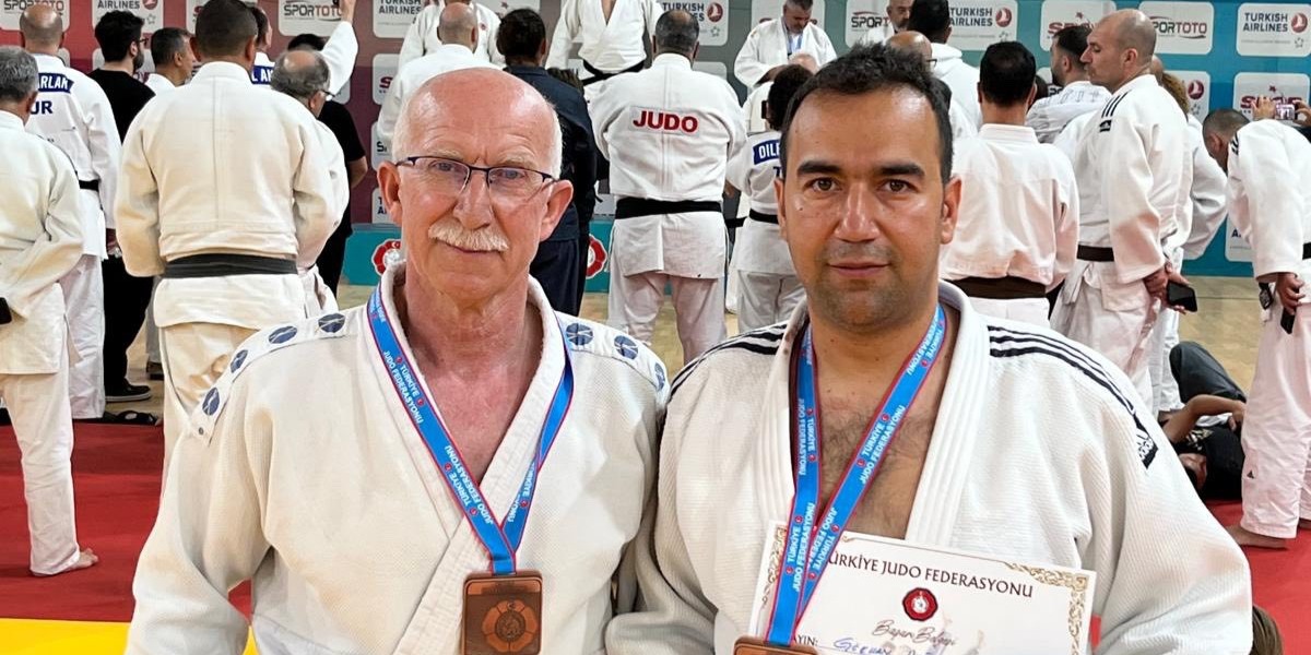 Kayserili Sporculardan Türkiye Üçüncülüğü