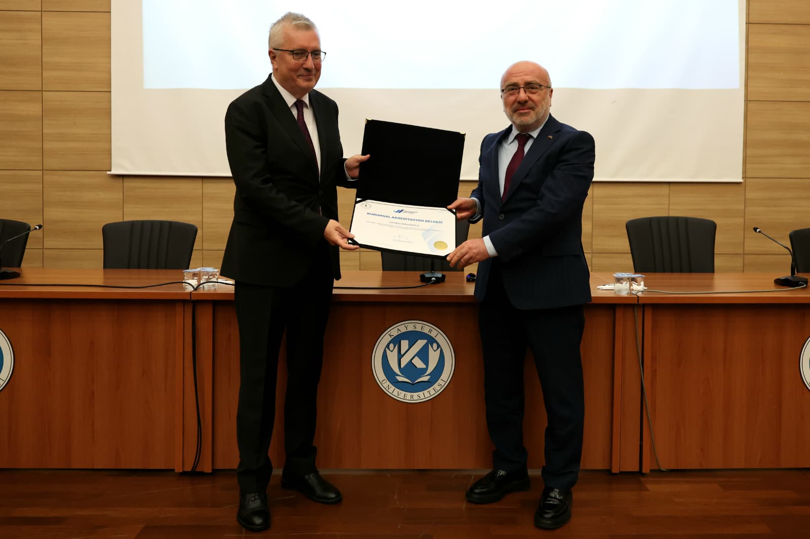 Kayseri Üniversitesi’nde “Kurumsal Akreditasyon Belgesi” Takdim Töreni Düzenlendi