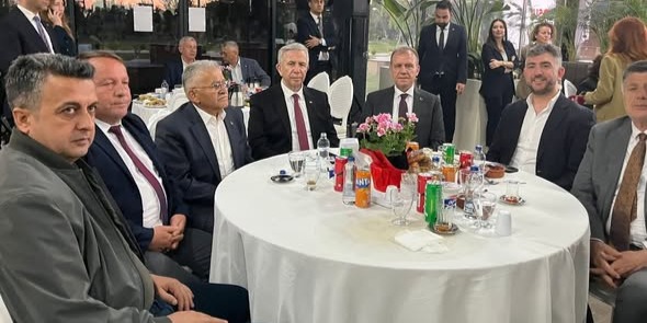 Mansur Yavaş: "Memduh Başkan ile anlaştık, seçime tek aday gideceğiz"