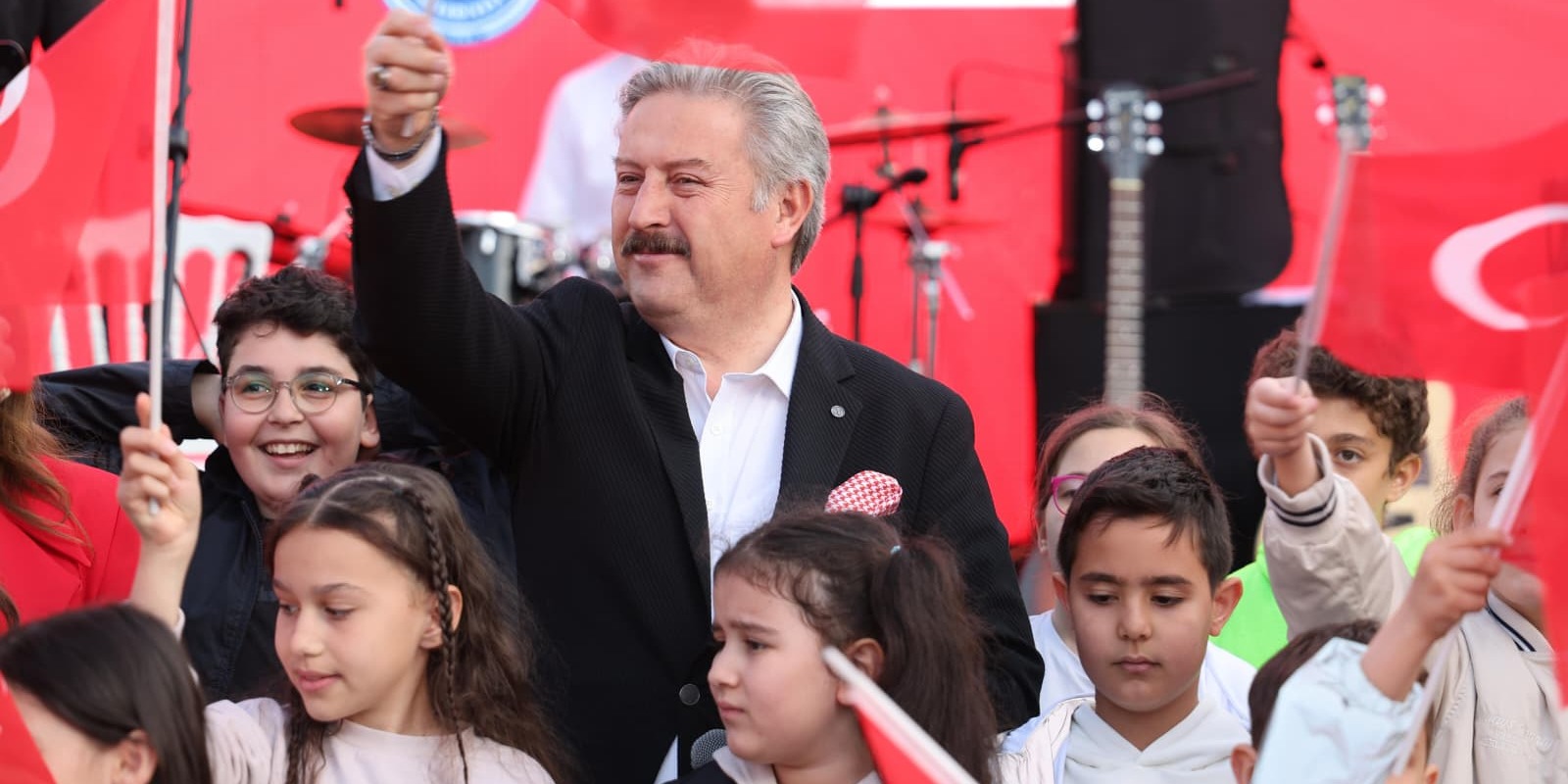 MELİKGAZİ’DE 19 MAYIS’IN HEYECAN VE COŞKUSU, GENÇLİK ORKESTRASI’NIN KONSERİYLE TAÇLANDI