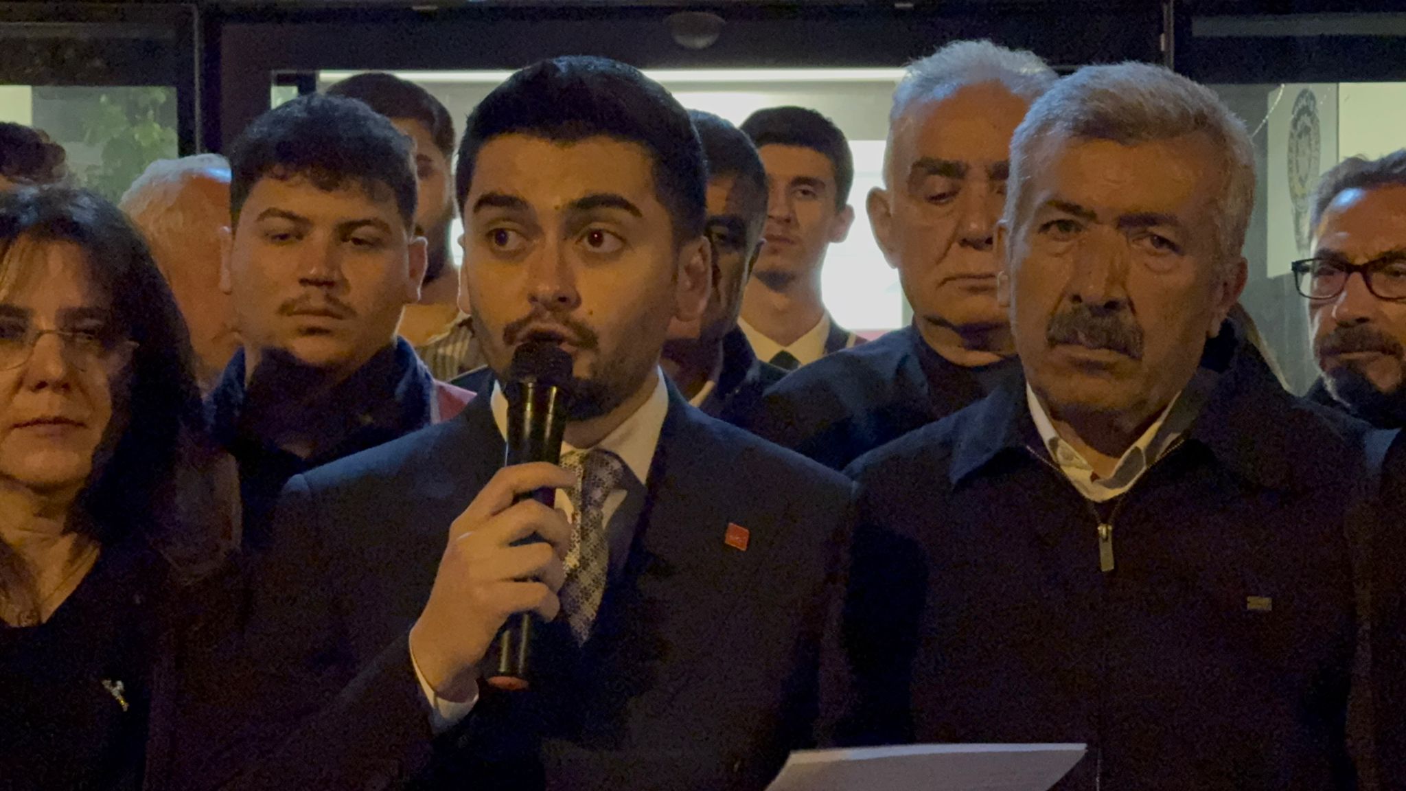 CHP’Yİ KİMİN YÖNETECEĞİNE BİR AVUÇ DARBECİ DEĞİL, MİLLETİMİZ KARAR VERİR