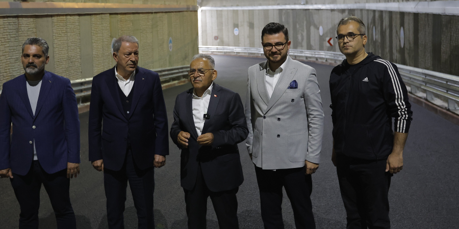 BAŞKAN BÜYÜKKILIÇ’TAN DSİ-YENİ SANAYİ KATLI KAVŞAĞI’NDA GECE YARISI MESAİSİ: İLK ETAP TRAFİĞE AÇILDI